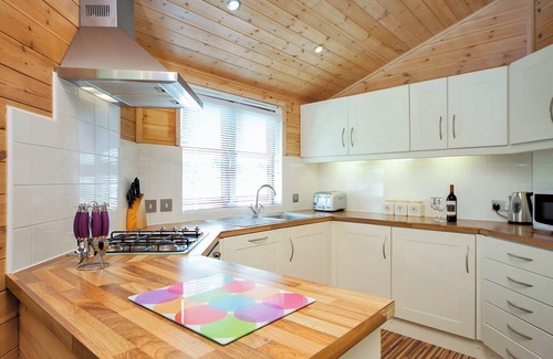 Raywell Ski Chalet | 1 bedroom accommodation in Raywell, Beverley