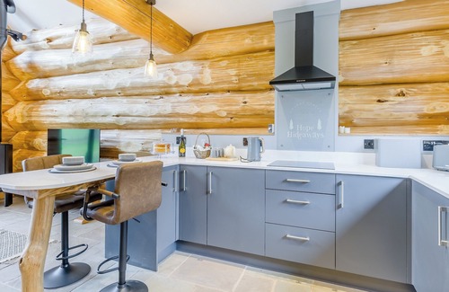 Kingswood Cottage | 1 bedroom accommodation in Hope, near Welshpool