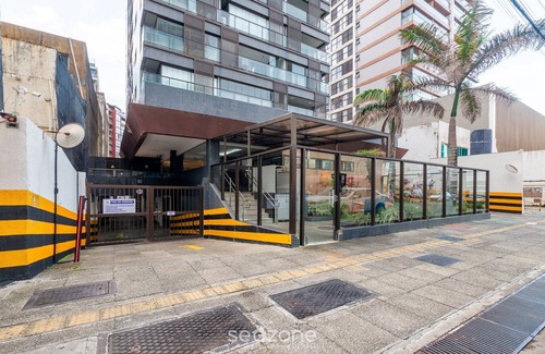 Barra Apartment | 1 Bedroom Apart w/Air 120m From the Beach Esb0310
