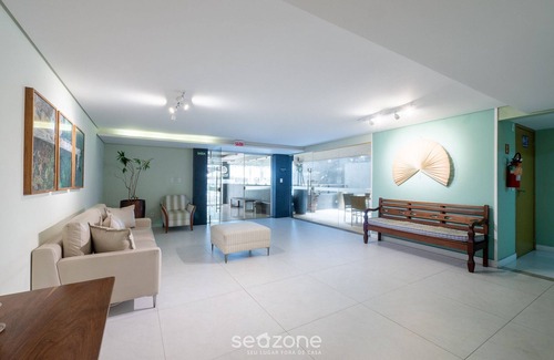 Barra Apartment | 1 Bedroom Apart w/Air 120m From the Beach Esb0310