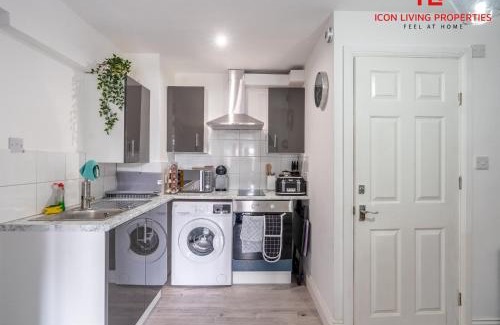 Tokyngton Apartment | 1 Bedroom Arch-View Apartment 2 By Icon Living Properties Short Lets & Serviced Accommodation With Free Parking