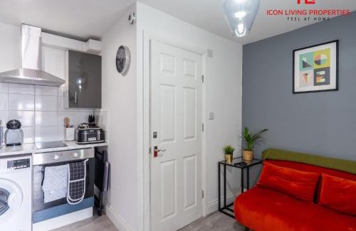 Tokyngton Apartment | 1 Bedroom Arch-View Apartment 2 By Icon Living Properties Short Lets & Serviced Accommodation With Free Parking