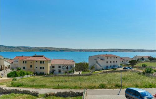 Kustici Apartment | 1 Bedroom Awesome Apartment In Kustici