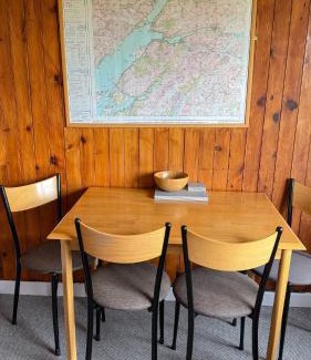 West Laroch Ski Chalet | 1 Bedroom Cabin with Mountain & Loch Views - Quiet Location between Glencoe & Ben Nevis