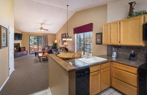Flagstaff Resort | 1 Bedroom Condo in Flagstaff, on Golf Course!