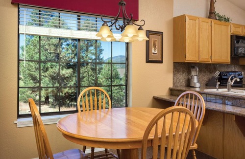 Flagstaff Resort | 1 Bedroom Condo in Flagstaff, on Golf Course!