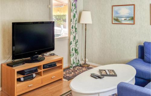 Aahus House | 1 Bedroom Cozy Home In Åhus