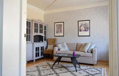 Mandal Apartment | 1 Bedroom Lovely Apartment In Mandal