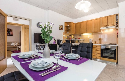 Pasjak House | 1 bedroom pet friendly home in Pasjak