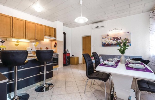 Pasjak House | 1 bedroom pet friendly home in Pasjak