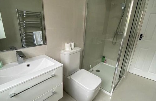 Boleyn Apartment | 1 Bedroom property in East London