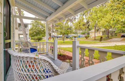 Crescent City House | 1 Block to Crescent Lake Charming Home with Porch!