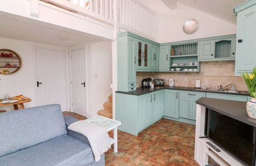 Bugford Cottage | 1 Keepers Cottage, Hillfield Village