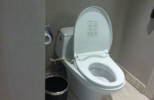 Surabaya Apartment | 1 King Bed Apartment.