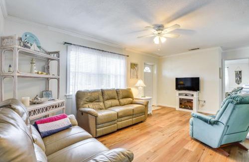 Cortez House | 1 Mi to Anna Maria Island Pet-Friendly Retreat