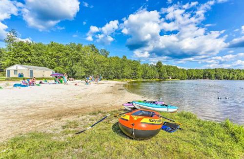 Thornhurst House | 1 Mi to Beach Pocono Lake Chalet with Decks