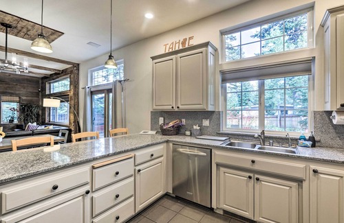 Comstock Acres Cottage | 1 Mi to Commons Beach: Tahoe City Getaway!