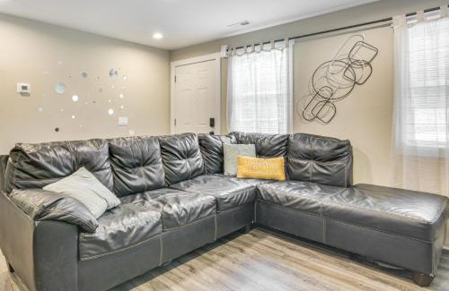 Monroe Apartment | 1 Mi to Dtwn Monroe Family-Friendly Duplex!