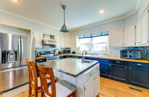 New Bern House | 1 Mi to Historic District! Family Home in New Bern