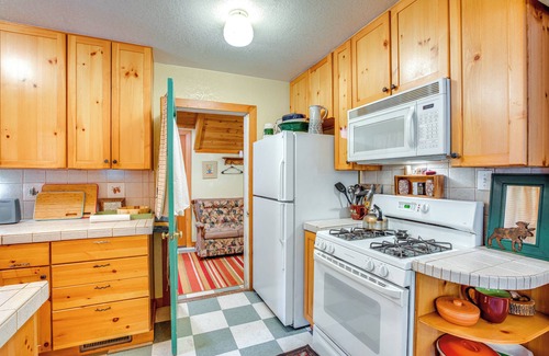 Tahoma Cabin | 1 Mi to Lake Tahoe: Rustic Cabin w/Boat Dock