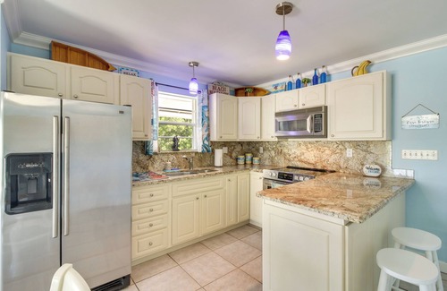 Twin Lakes House | < 1 Mi to Pennekamp: Tranquil Escape w/Dock