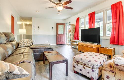Pisgah Forest House | 1 Mi to Pisgah Natl Forest Wooded Haven with Deck