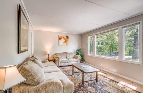 Warner Robins House | 1 Mi to Robins AFB Family-Friendly Home!