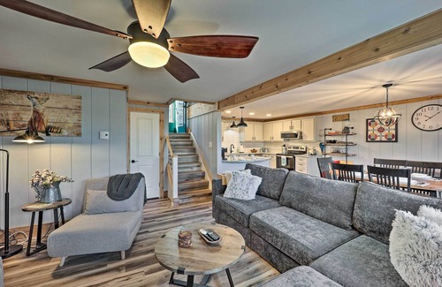 Beech Mountain Condo | 1 Mi to Skiing: Beech Mountain Condo w/Fireplace!