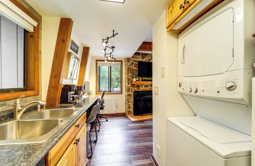 Banner Elk Apartment | 1 Mi to Sugar Mtn: Updated Banner Elk Escape!