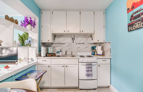 St. Pete Beach Apartment | < 1 Mi to Upham Beach Park: Cozy Studio!