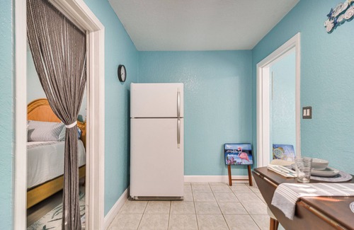 St. Pete Beach Apartment | < 1 Mi to Upham Beach Park: Cozy Studio!