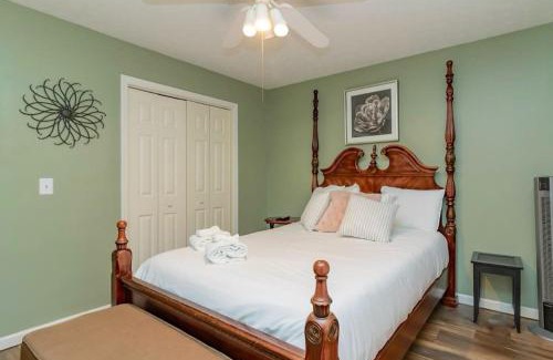 Fortson House | 1 Mile to Flat Rock Park- Sweet Southern Ranch