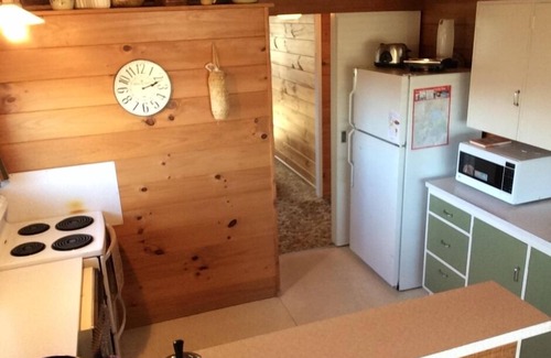 Motuoapa House | 1 minute walk to the lake front