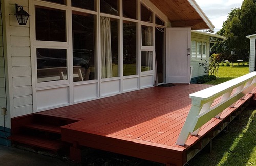 Motuoapa House | 1 minute walk to the lake front