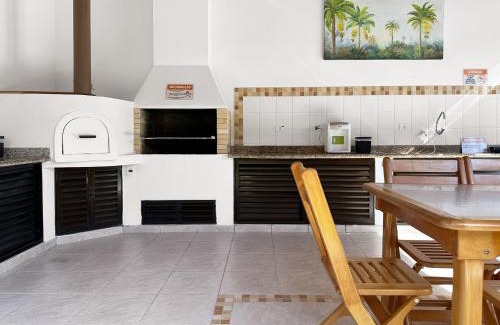 Guaruja House | 1 Suite - 200m do mar - Churrasqueira - Jacuzzi - Ar condicionado