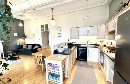 Kilmartin Apartment | 1 The Cairn Kilmartin - Beautiful Victorian Flat, Pet Friendly
