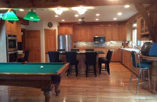 Elysian House | 10 bdrm, 7 bath, cabana, beach, dock, pontoon, games, play ground