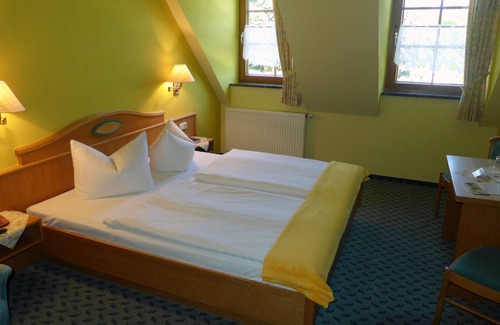 Neuwiese House | 10 double rooms - Landhotel Neuwiese with traditional inn An der Mühle