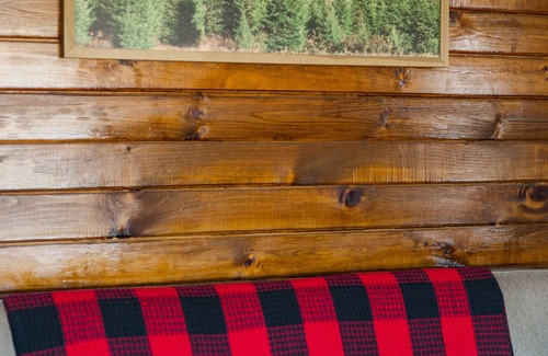 Columbia Falls House | #10 - Flagpole View Cabins - Deluxe Cabin