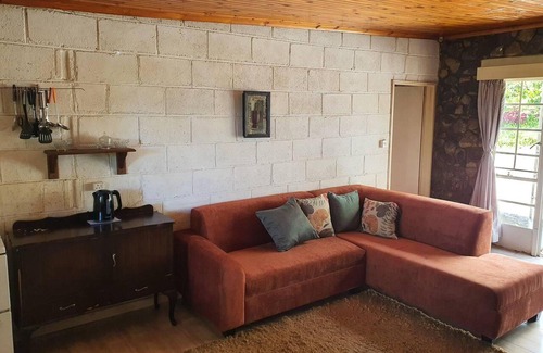 Juliasdale House | 10 Guest Stay in the Mountains of Nyanga!