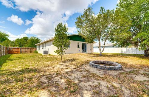 Silver Springs Shores House | 10 Mi to Dtwn Ocala Dog-Friendly Home with Fire Pit