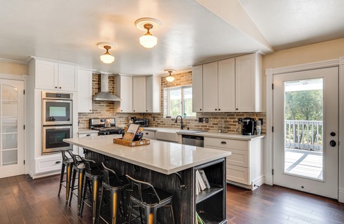 Placerville House | 10 Mi to Folsom Lake: Tranquil Family Getaway