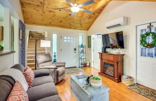 Newland House | 10 Mi to Sugar Mtn Bluebird Cottage in Newland