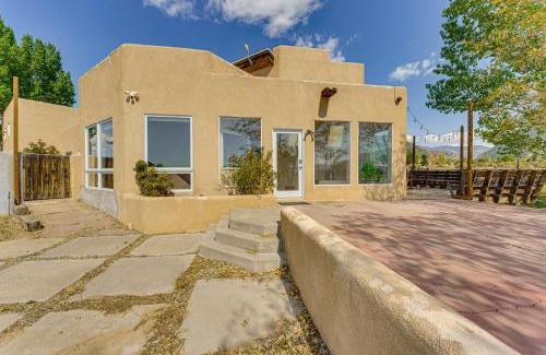 Arroyo Seco House | 10 Mi to Taos Ski Valley Mtn-View Duplex with Deck!