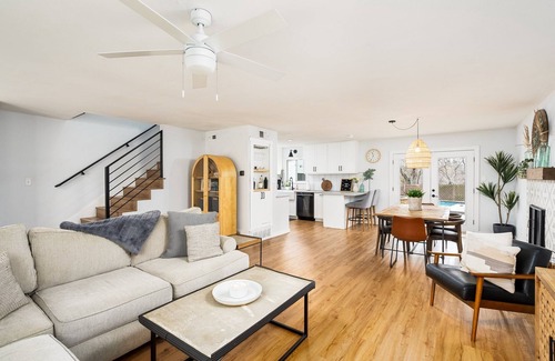 West Congress House | 10 Min to Downtown~Luxury Home w/Pool, Outdoor TV