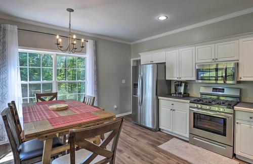 Rutherfordton Cottage | 10 mins to TIEC - Sleeps 6 - Rutherfordton Retreat