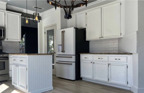 Dixon House | 10 Minutes to UC Davis Napa 40min Sac 30 and Lake Tahoe 3 hrs OFF 80 eateries!