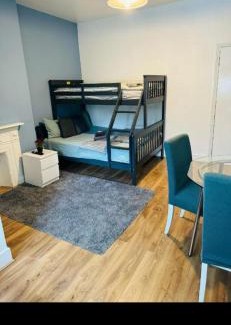 Brent Apartment | 10 Minutes to Wembley Guest Studios