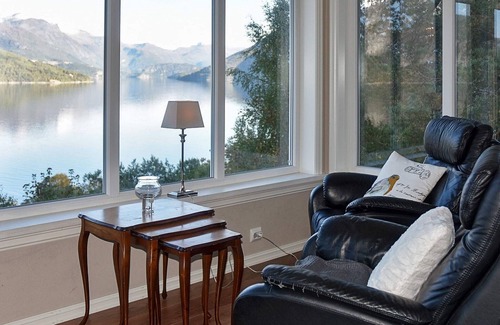 Volda House | 10 person holiday home in Folkestad