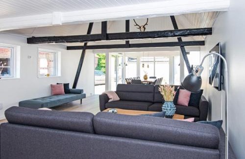 Auning House | 10 person holiday home in Auning-By Traum